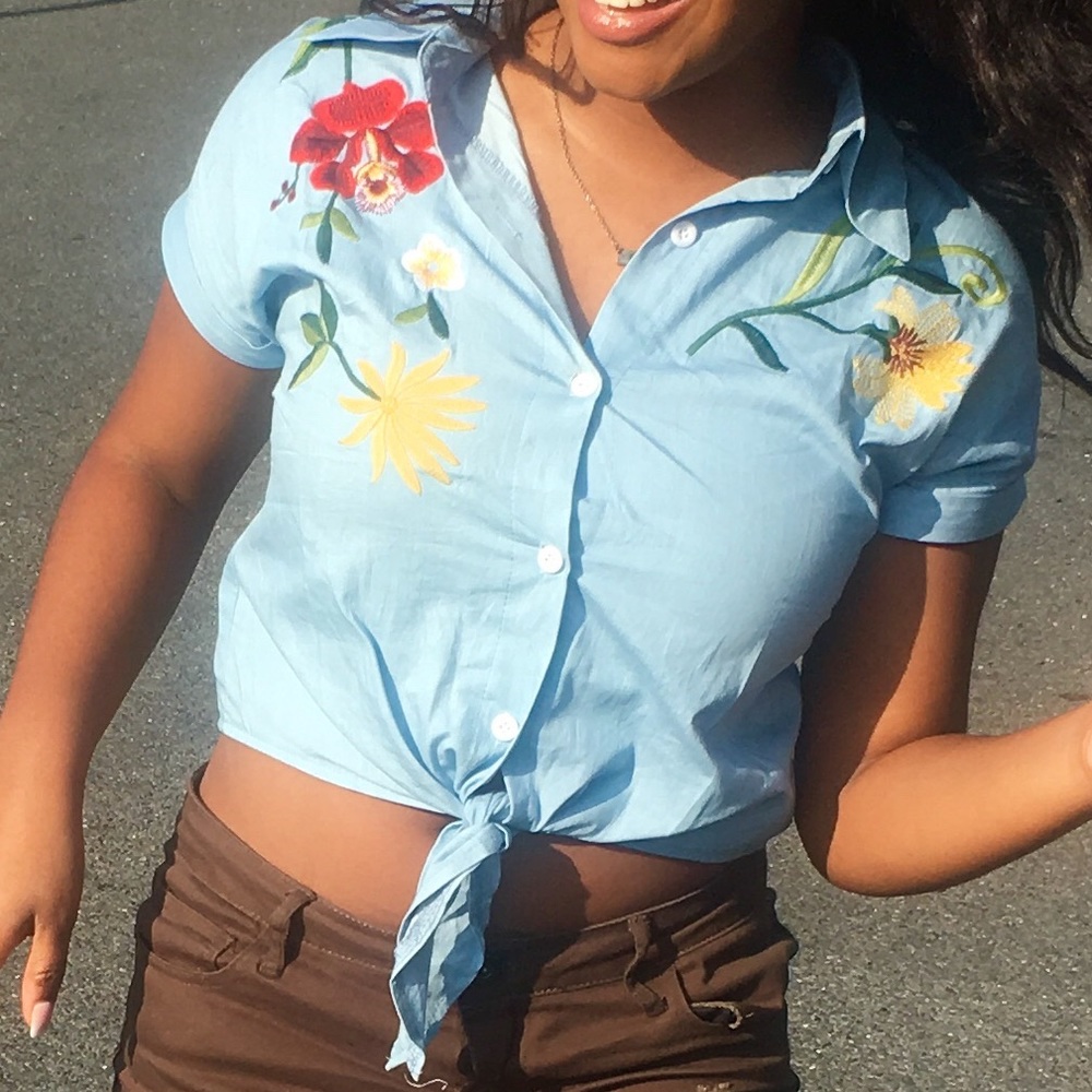 Collar Crop Top